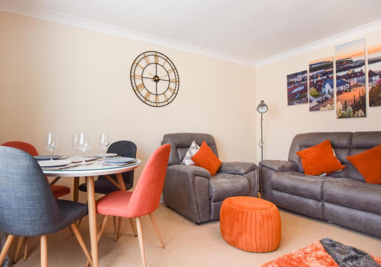 Cosy Hub Apartamento Whitby Exterior foto